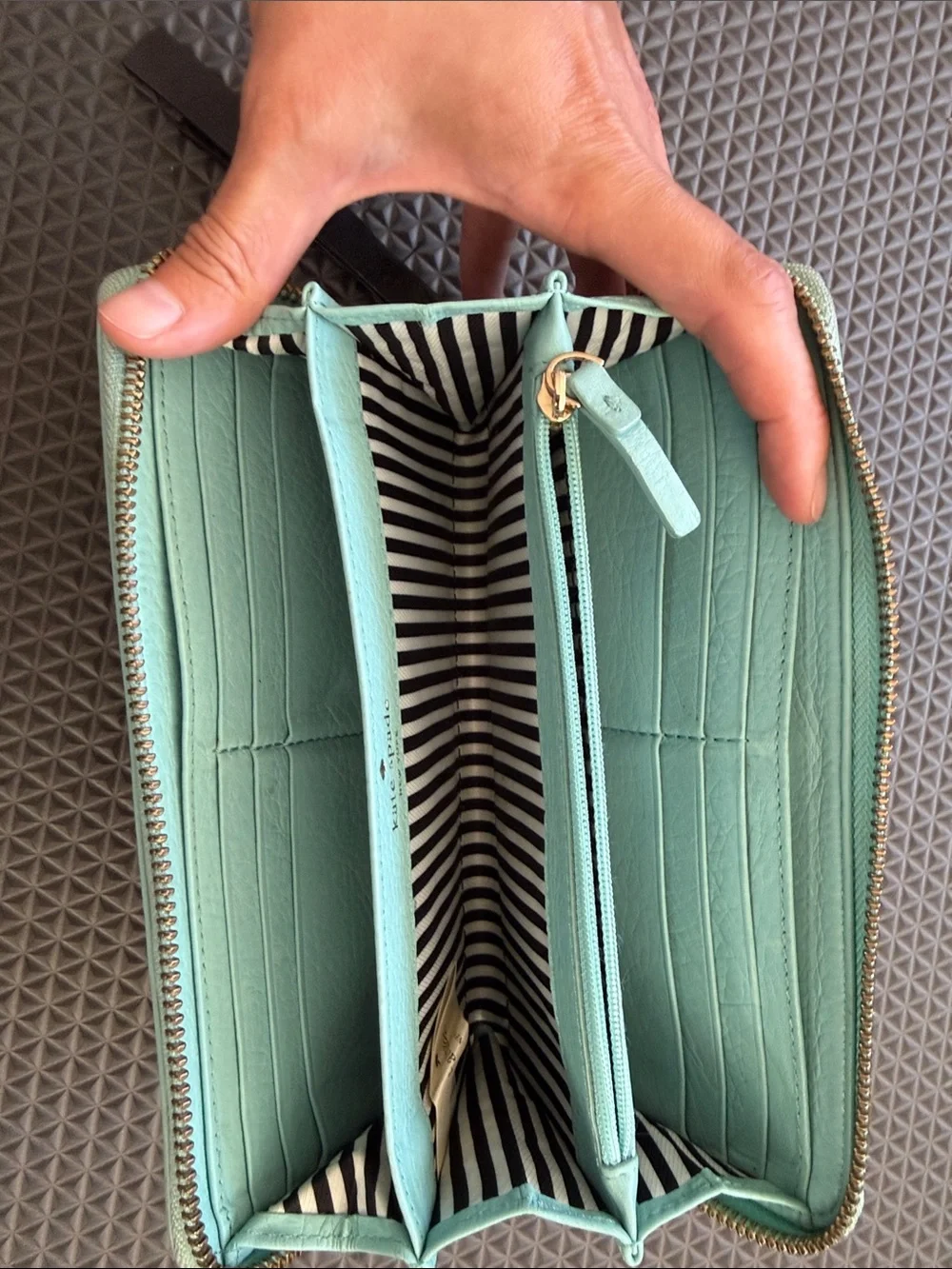 kate spade Zip Around Pebbled Wallet in Mint